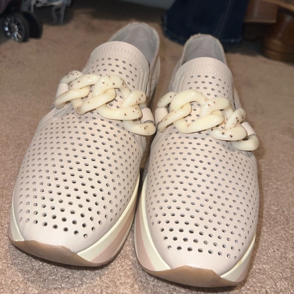 Dolce Vita Platform Sneaker - Picture 3 of 8